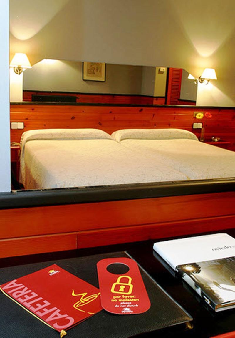 Hotel City House Las Lomas Oviedo Ngoại thất bức ảnh